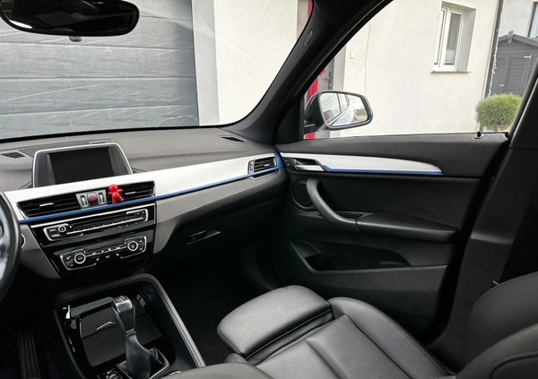 BMW X1 cena 89900 przebieg: 130000, rok produkcji 2016 z Sianów małe 191